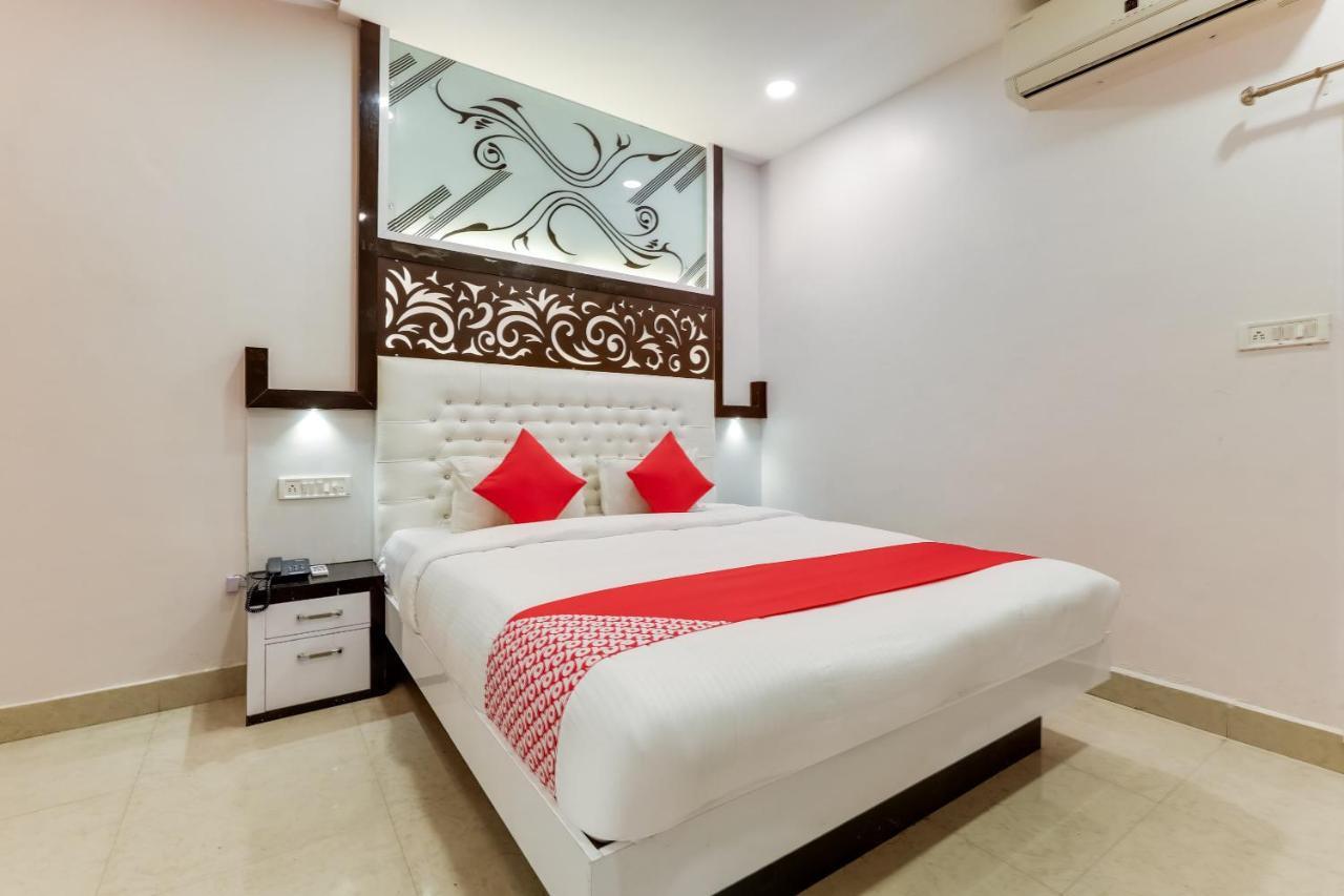 Hôtel Oyo 49090 G K Jain à Guna Extérieur photo